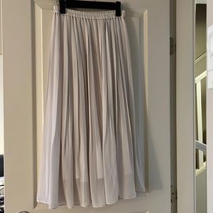 Lined champagne skirt, size S